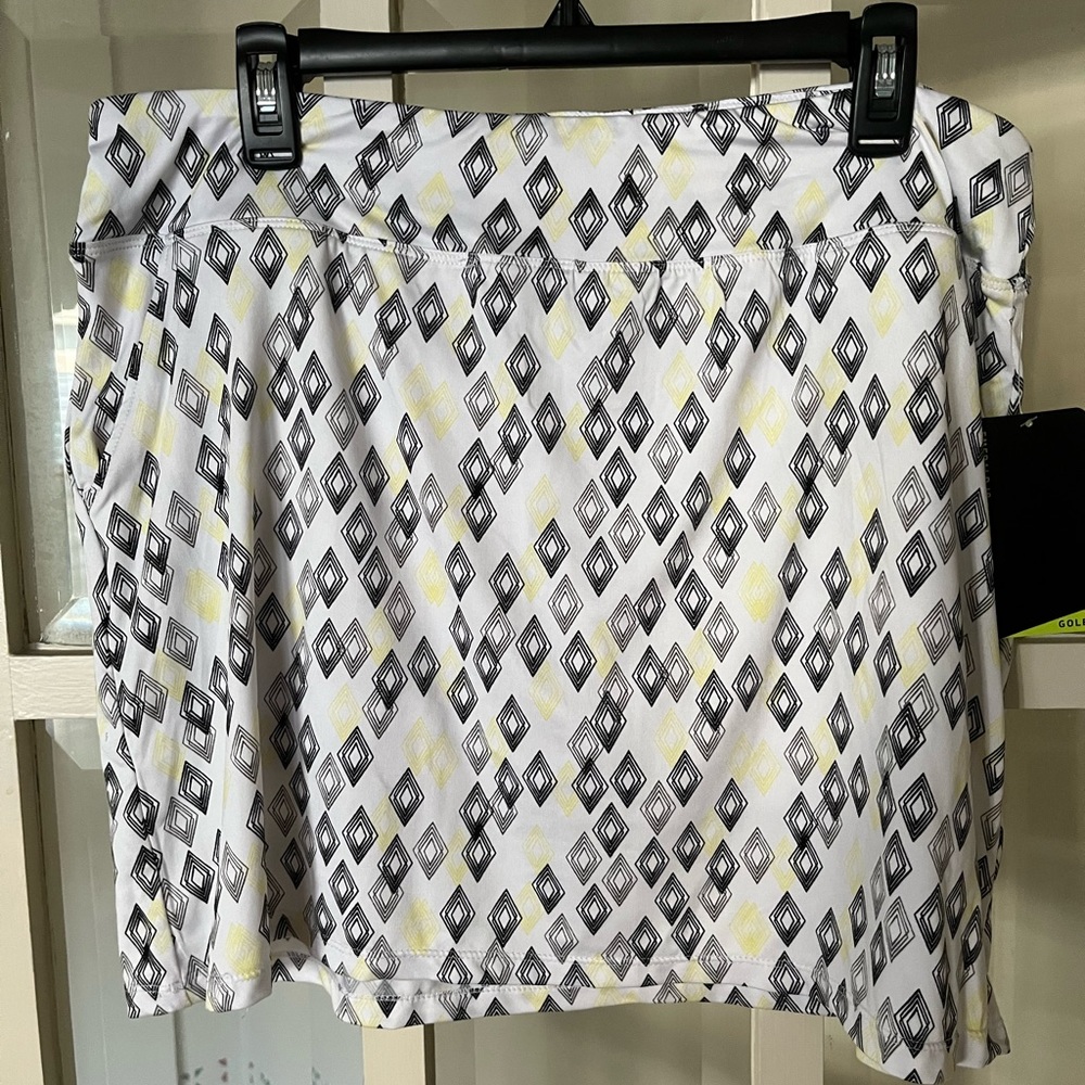 Emerald 18 Womens Golf Skort UPF 50+    Size Large